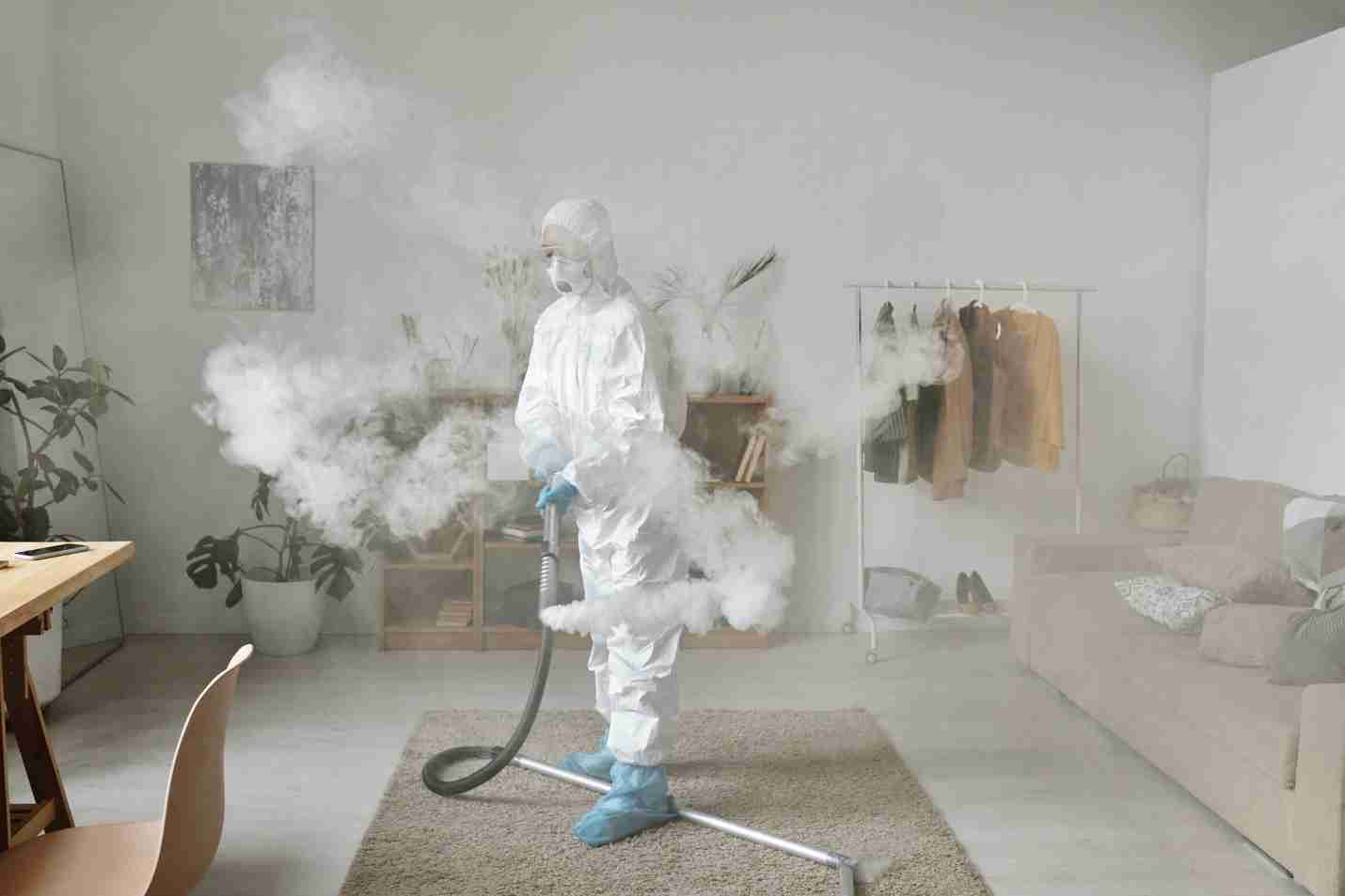 dry-fogging-with-dry-ice